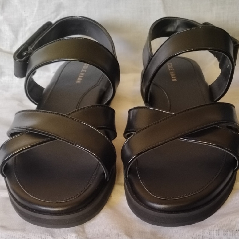 ⭐🛍️NWT! COLE HAAN W32408 Mirabelle Black Grand OS Leather Flat Sandal (9.5B)🎁⭐
